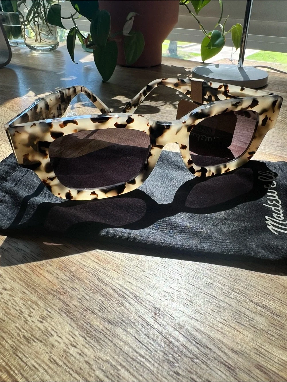 Madewell Safton Sunglasses in French Vanilla Tortoise